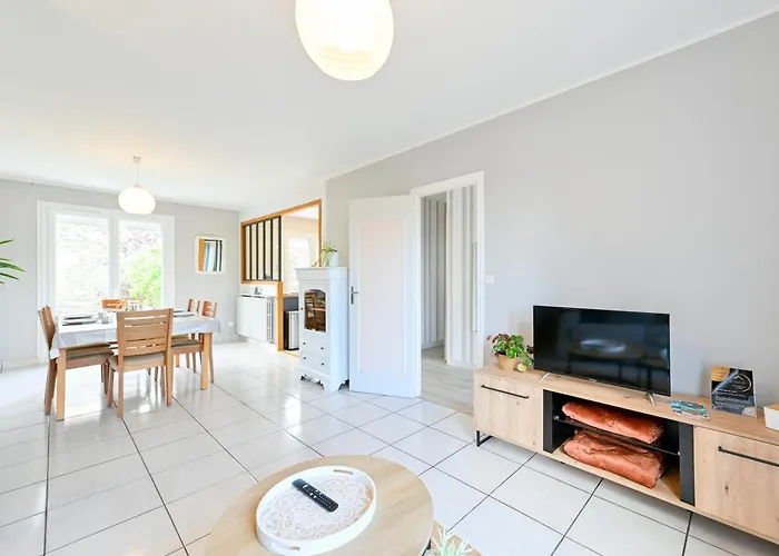 Le Cocon Perche - Ambiance Pastel Et Jardin Arbore Nyaraló Cholet