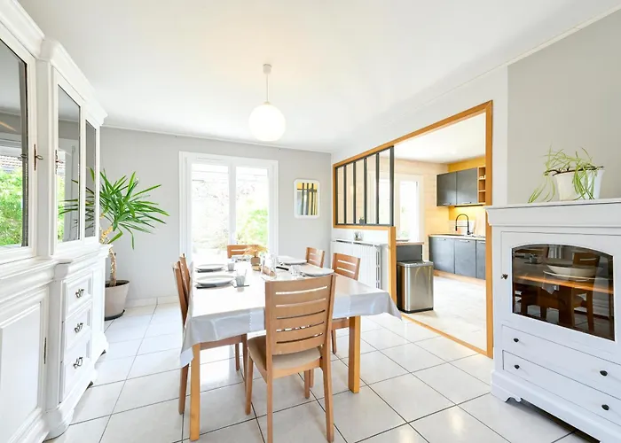 Le Cocon Perche - Ambiance Pastel Et Jardin Arbore Nyaraló Cholet