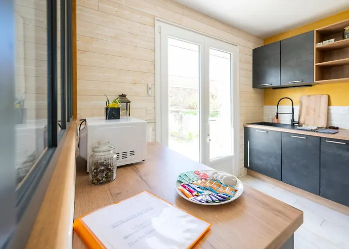 Le Cocon Perche - Ambiance Pastel Et Jardin Arbore Cholet