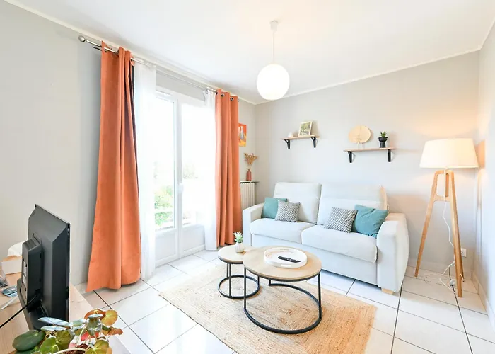 Le Cocon Perché - Ambiance Pastel Et Jardin Arboré * Cholet